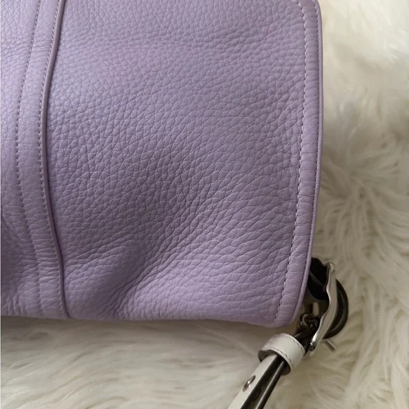 Vintage Coach Lavender Hampton  Convertible Shoulder Bag/ Hand bag # F10685 - Picture 7 of 15